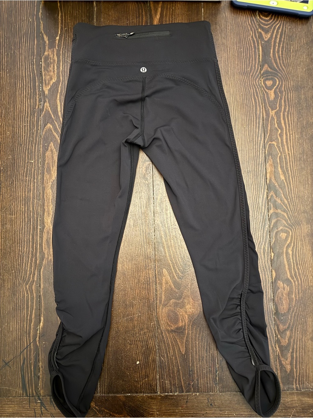 Lululemon Black Stirrup Leggings Ruched Ankle Zip Pocket size 4